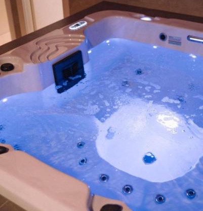 Apartman sa jacuzzi, 2 spavace sobe, self check in