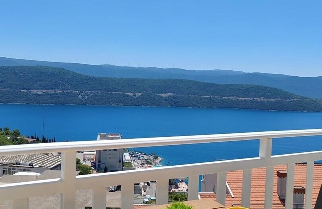 Apartmani Kata/Studio apartment 7 with Sea view