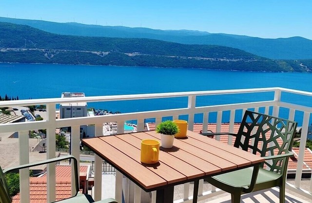 Apartmani Kata/Studio apartment 6 with Sea view