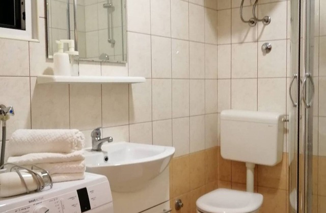 Apartmani Makarska 6, studio 1. kat