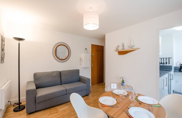 Apartment in Port-en-Bessin near Seashore