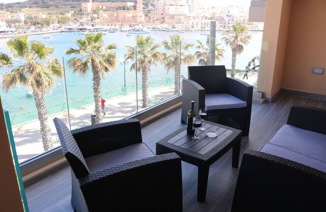 Apartment 2 seafront
