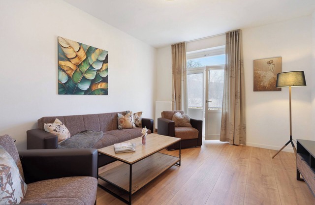 Apartment '2' with Private Terrace, Shared Garden and Wi-Fi