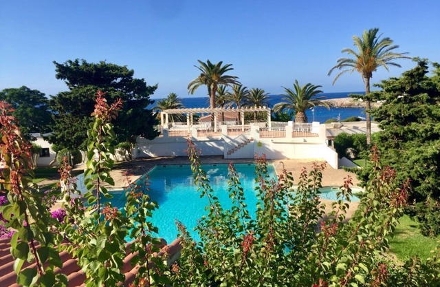 Apartment 25 m from the sea