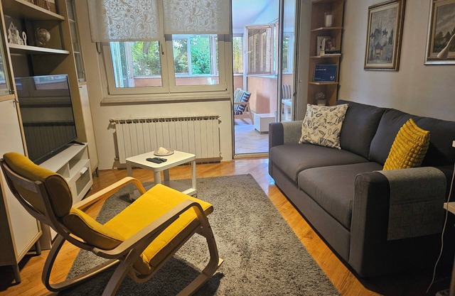 Apartment 40 a cosy 1-bedroom apartment in fantastic Zagreb with WiFi, AC