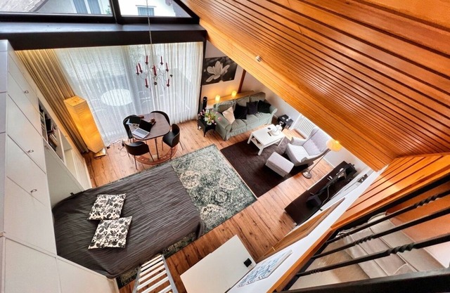 Apartment 'Aixpress' with Mountain View, Shared Terrace and Wi-Fi