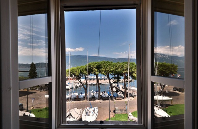 Apartment 'Al Porto Vecchio' with Sea View and Wi-Fi