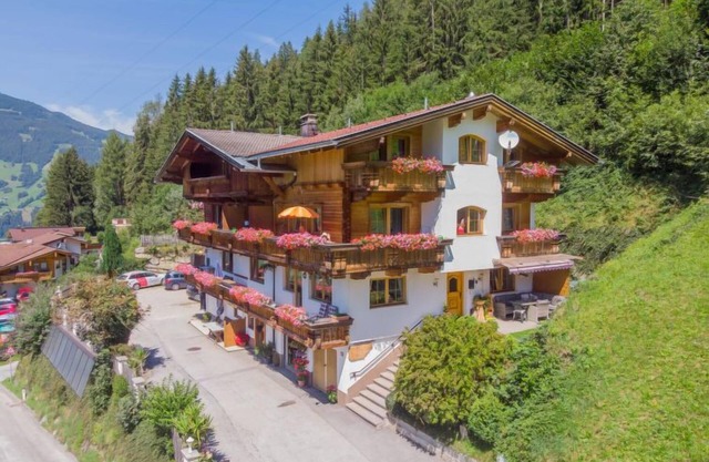 Apartment Alpin by Interhome