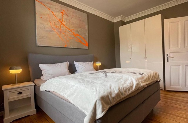 Apartment 'Altbaucharme Deluxe Mit Balkon' with Balcony and Wi-Fi