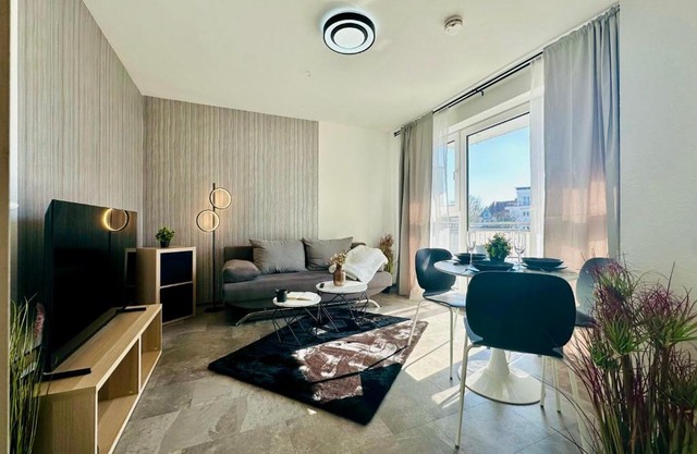 Apartment Am Spremberger Turm, 65qm, 2 Schlafzimmer, Küche, Parkplatz, Balkon, Waschmaschine