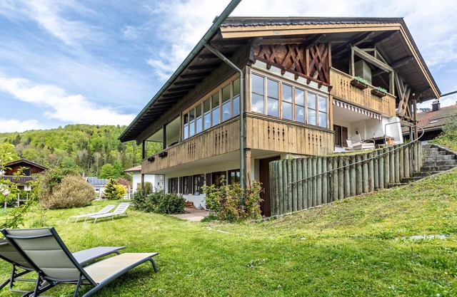 Apartment "An den Bergen" with Mountain View, Private Terrace & Wi-Fi