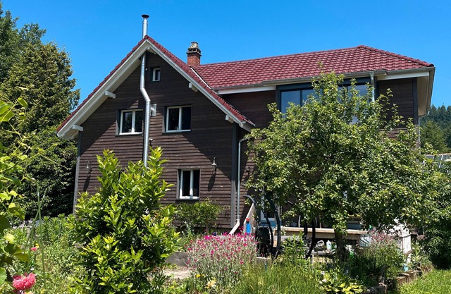 Apartment 'An Der Wiese' with Balcony and Wi-Fi