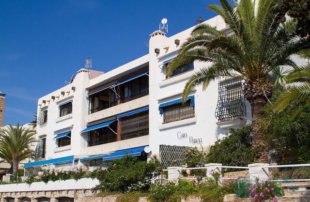 Apartment and garage directly on the beach