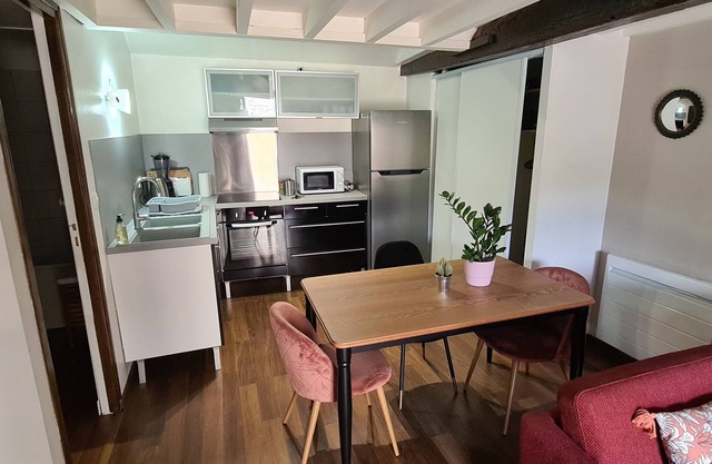 Apartment-Apartment-Ensuite with Bath-City view