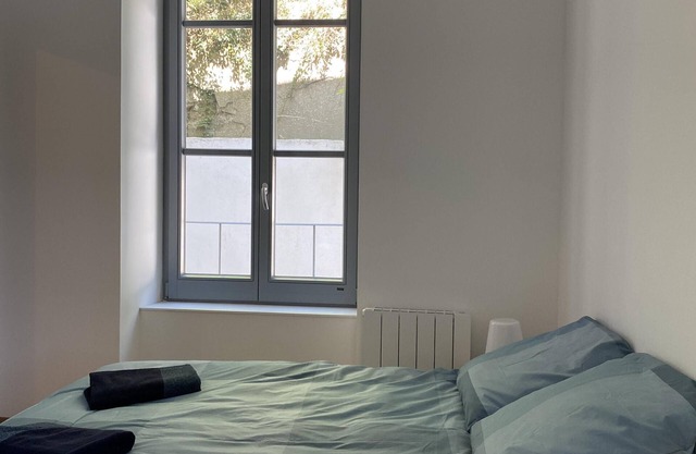 Apartment-Apartment-Ensuite with Shower