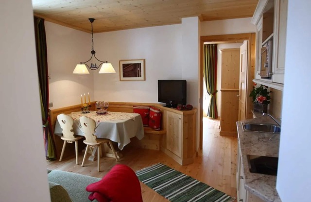 Apartment 'Appartamento Bilo 4 - Ombretta' with Mountain View, Shared Garden and Wi-Fi
