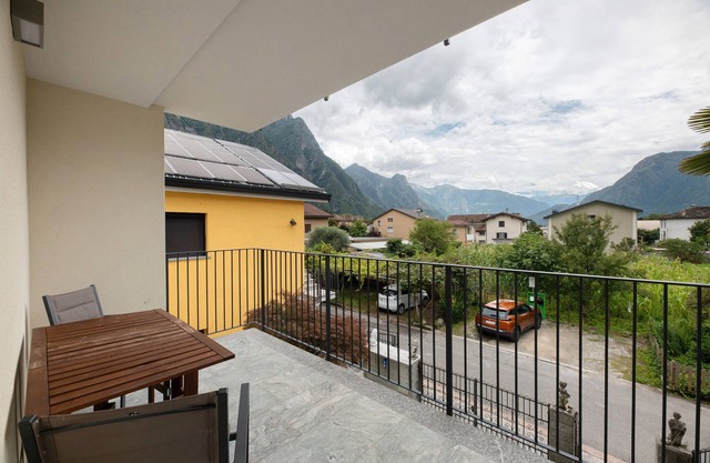 Apartment 'Appartamento' with Mountain View, Wi-Fi and Air Conditioning