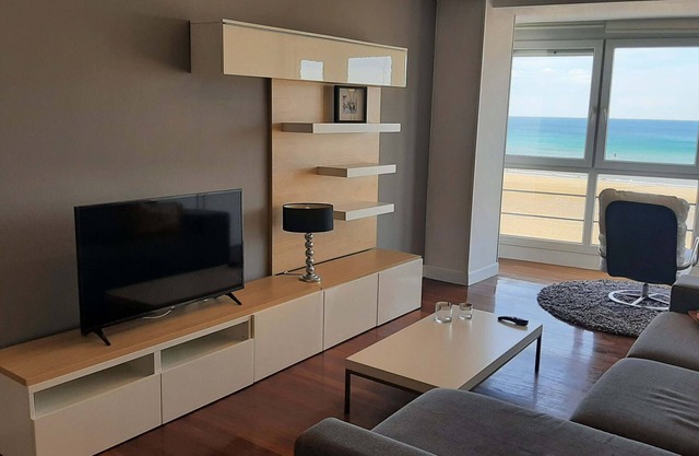 Apartment Bañeru 3 - Fisrt line beach, city centre accommodation by Egona