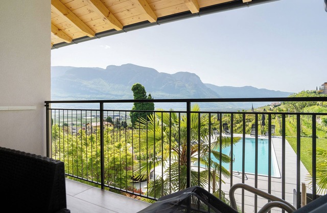 Apartment 'Bacchushof Lagrein' with Mountain View, Balcony and shared Pool