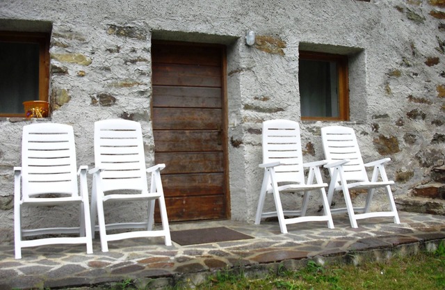 Apartment 'Baita Misseroni Trilocale' with Shared Garden