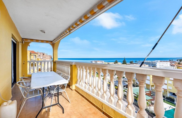 Apartment 'Barlovento H' with Sea View, Wi-Fi and Air Conditioning