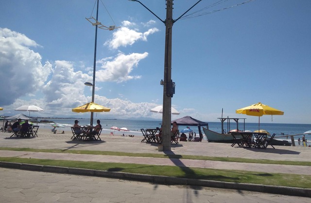 Apartment facing the sea