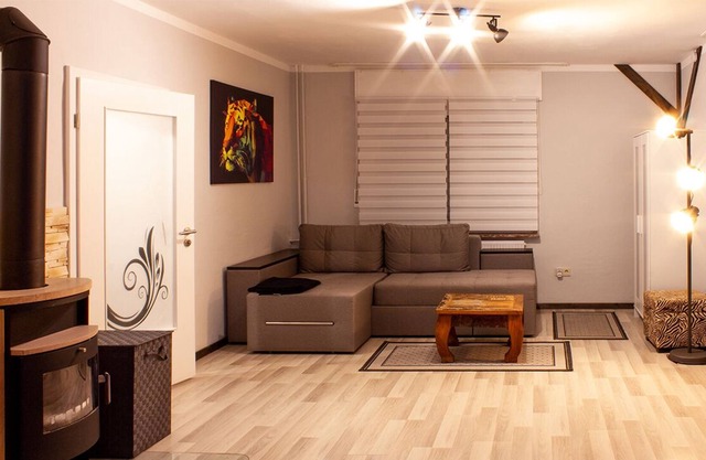 Apartment-Buren / Weiberg