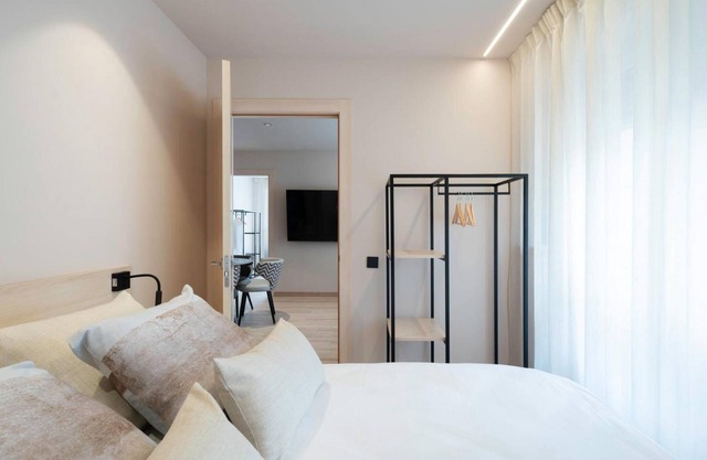 Apartment 'Ca Gracia 5 Luxury' with Wi-Fi and Air Conditioning