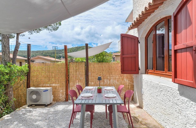 Apartment 'Casa Cerboli' with Sea View, Private Garden and Wi-Fi