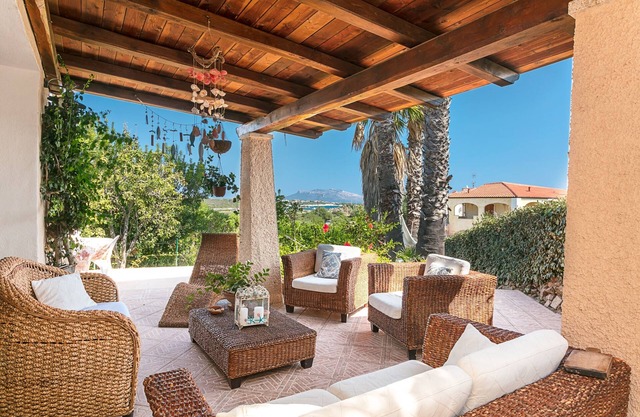 Apartment “Casa Gaia” with Sea View, Garden & Terrace