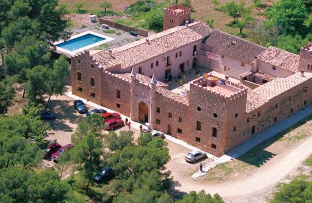 Apartment 'Casa Maya' with Mountain View, Shared Pool and Shared Garden