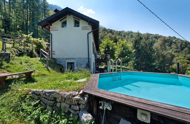 Apartment 'Casale La Selva Cottege Grande' with Mountain View, Shared Pool and Wi-Fi