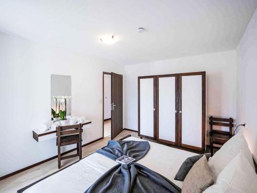 Apartment Chesa Ova Cotschna 606 by Interhome