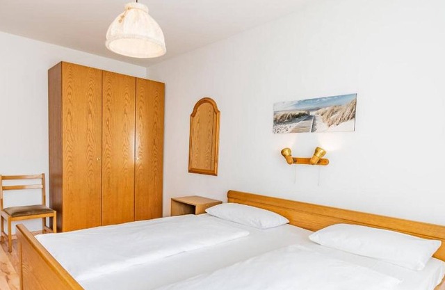 Apartment 2 rooms, one bedroom, one living room 45 sqm, max. 3 people