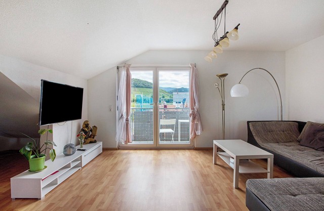 Apartment 'Haus Castellblick 3' with Mountain View, Balcony and Wi-Fi