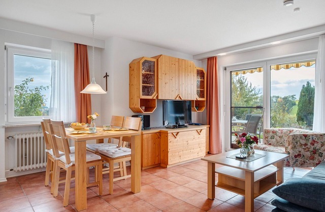 Apartment 'East, 48 sqm' with Shared Terrace, Shared Garden and Wi-Fi