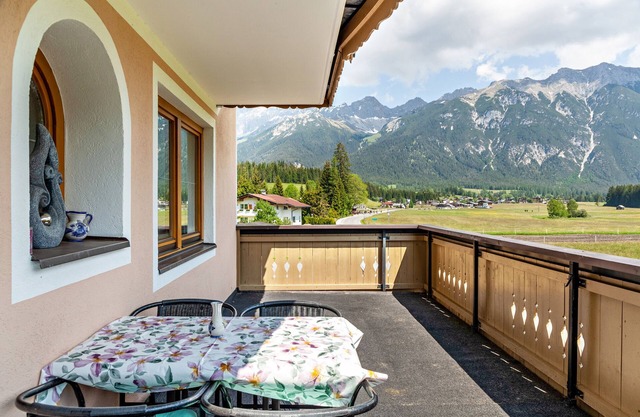 Apartment "Enzian 1" with Mountain View, Private Terrace & Wi-Fi