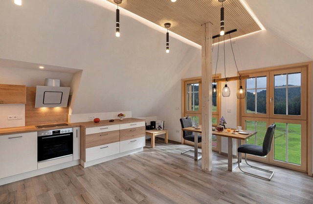 Apartment 'Falkennest' with Mountain View, Shared Garden and Wi-Fi