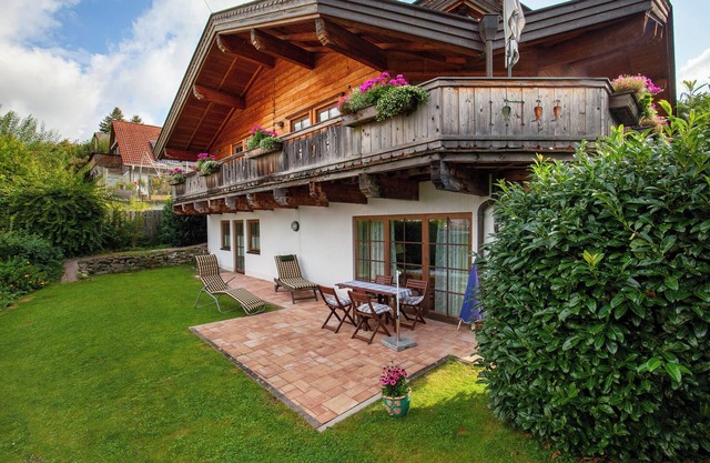Apartment 'Ferienwohnung Hochtaunus-Alm' with Private Terrace, Private Garden and Wi-Fi