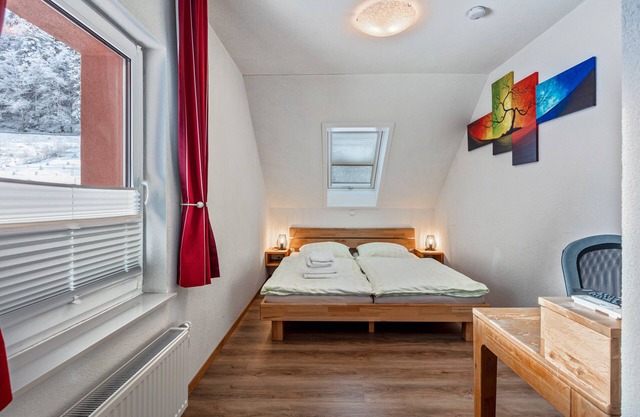 Apartment 'Ferienwohnung Talblick Nr 3' with Shared Terrace, Shared Garden and Wi-Fi