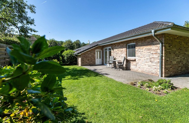 Apartment 'Ferienhaus Christine' with Private Terrace, Private Garden and Wi-Fi