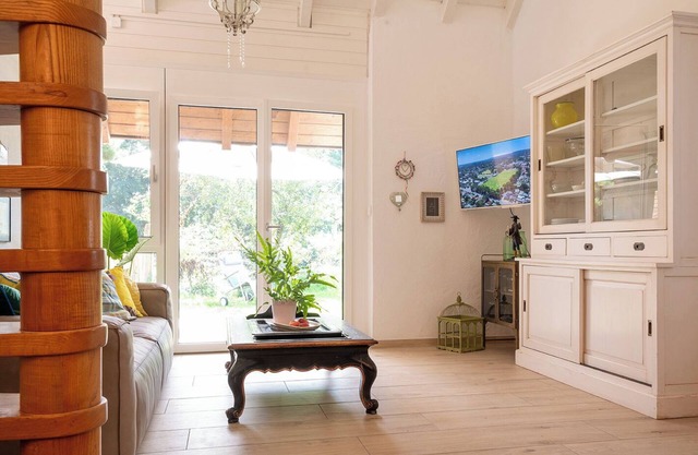 Apartment 'Ferienwohnung Sunshine Forest' with Private Terrace, Private Garden and Wi-Fi