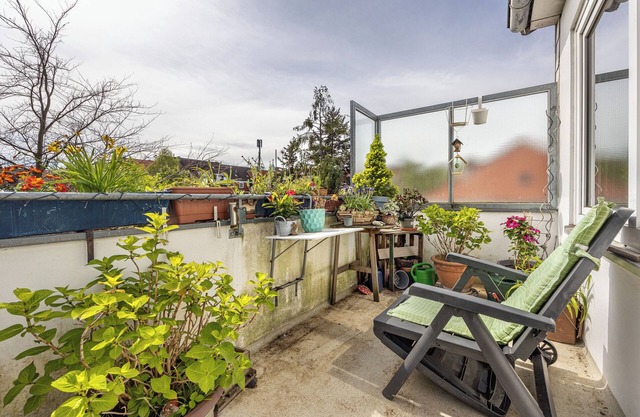 Apartment 'Fewo Sonnenschein' with Balcony and Wi-Fi