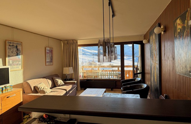Apartment/flat - Alpe d'Huez at the feet of slopes with great mountain view.