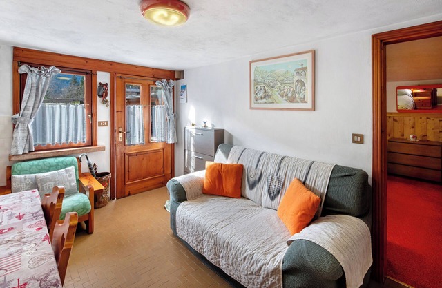 Apartment 'Fochet' with Mountain View, Shared Garden and Wi-Fi