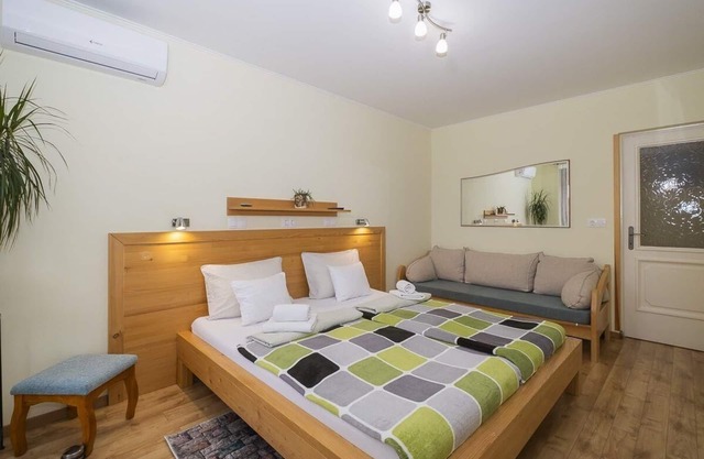 Apartment for 3 persons approx. 34 qm in Hévíz, West Hungary (Balaton-Oberland National Park)