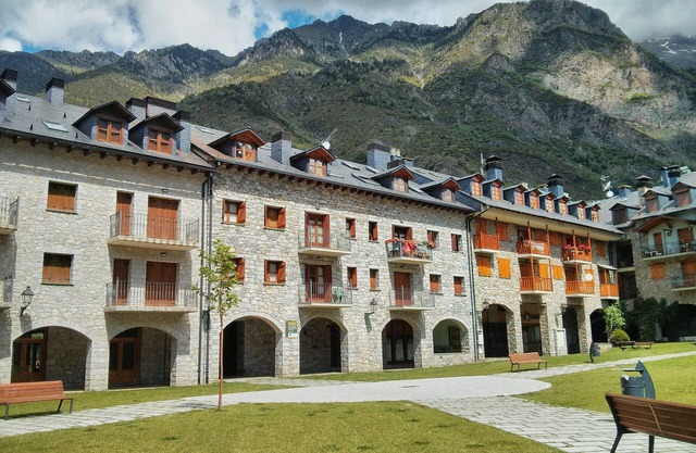 Apartment for rent for 5 people in the center of Benasque