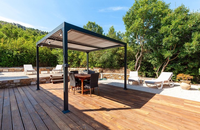 Apartment 'Le Chalet' with Private Terrace, Wi-Fi and Air Conditioning