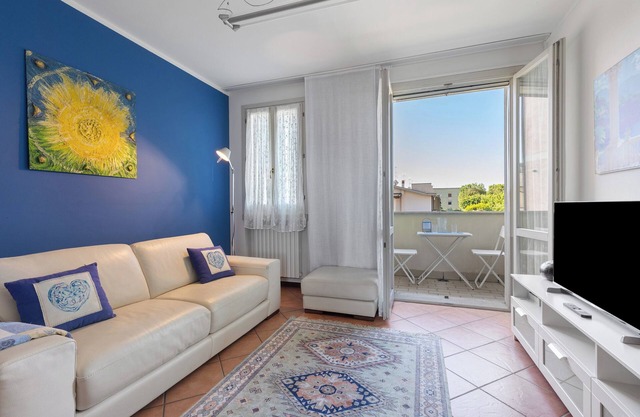 Apartment 'Franciacorta' with Mountain View, Wi-Fi and Air Conditioning