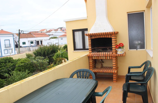 Apartment fully equipped with big balcony and barbeque, up to 5 adults